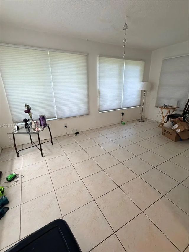 3 of 4 - 4913 Nw 52nd Street, Tamarac, FL