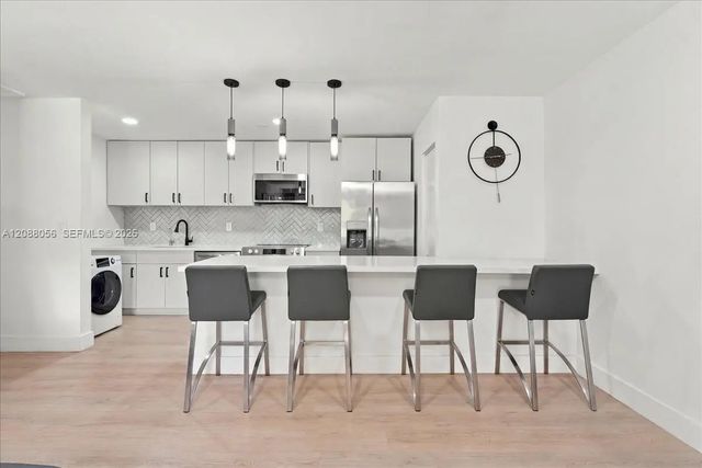 4 of 17 - 4310 Nw 79th Avenue #2b, Doral, FL