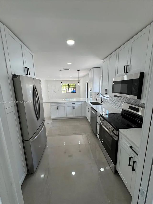 3 of 16 - 748 Nw 133rd Avenue, Miami, FL