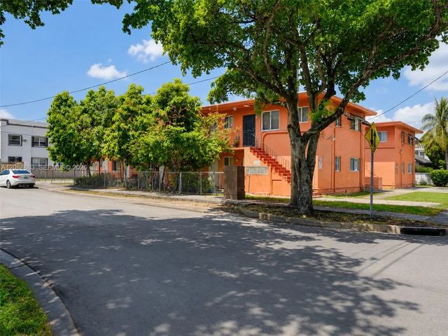 2 of 24 - 500 Sw 3rd Street, Miami, FL