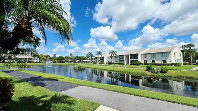 2 of 8 - 1117 Green Pine Boulevard #g1, West Palm Beach, FL