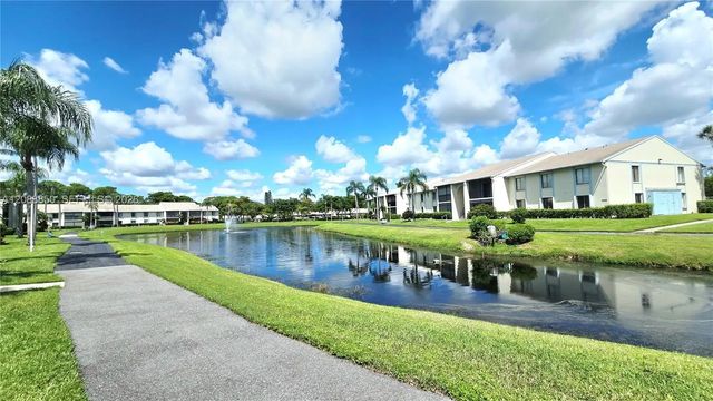 3 of 8 - 1117 Green Pine Boulevard #g1, West Palm Beach, FL