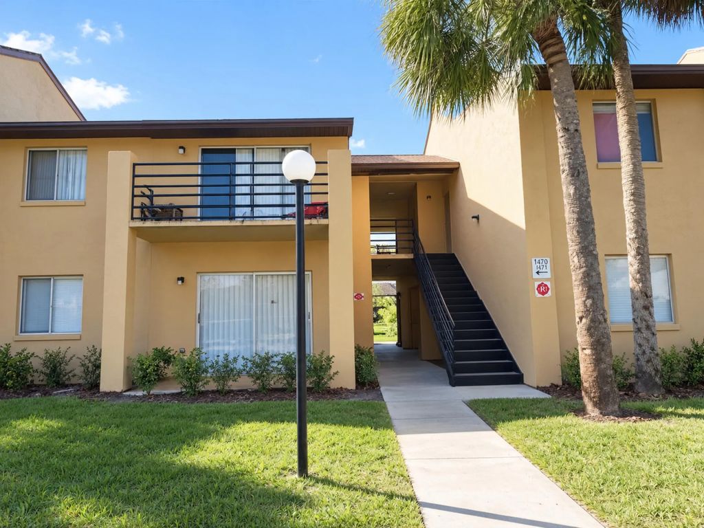 5220 Via Hacienda Circle ##212, Orlando