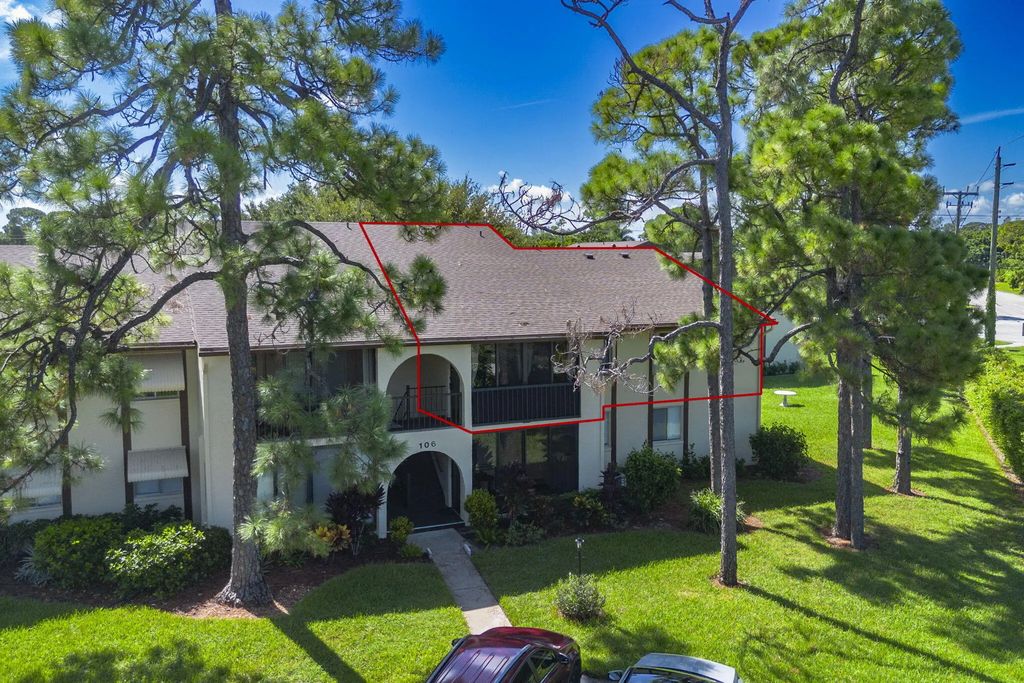 106 Lake Pine Circle #d-2, Greenacres