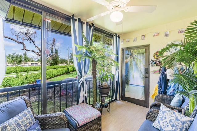 3 of 29 - 106 Lake Pine Circle #d-2, Greenacres, FL