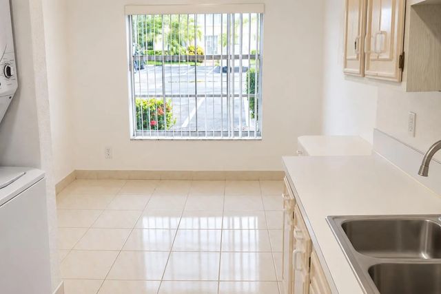 3 of 38 - 13638 Via Flora #d, Delray Beach, FL