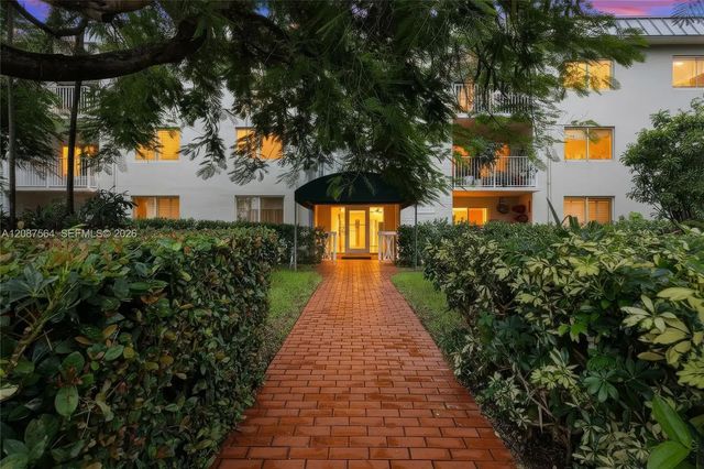 4 of 19 - 240 Galen Drive #110, Key Biscayne, FL