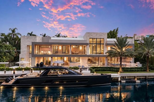 16495 Ne 32nd Avenue, North Miami Beach