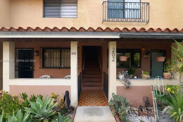 2745 W 62 #202, Hialeah