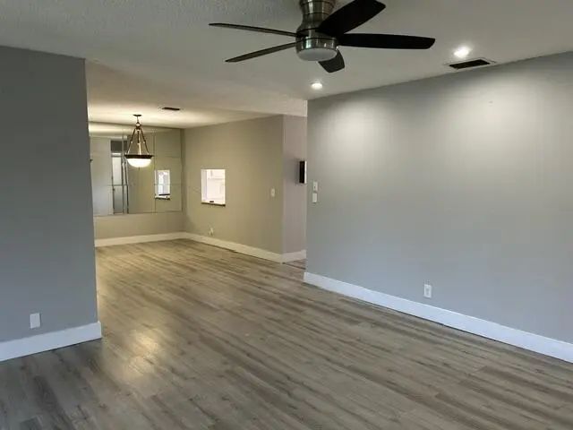 3 of 46 - 153 Lake Anne Drive, West Palm Beach, FL