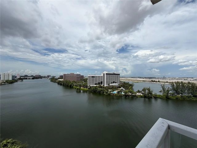 5077 Nw 7th Street #1202, Miami