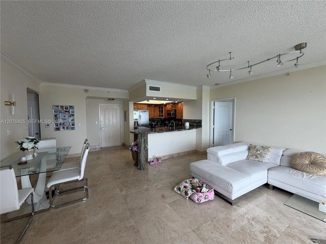 5 of 30 - 5077 Nw 7th Street #1202, Miami, FL