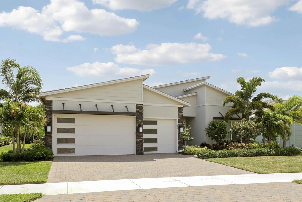 10909 Stellar Circle, Palm Beach Gardens