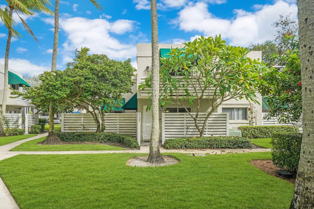 557 Nw 97th Avenue, Plantation