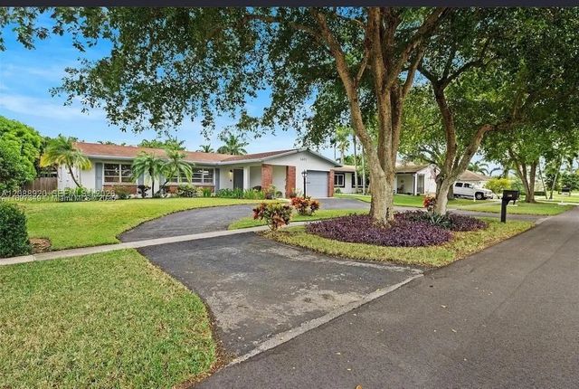2 of 21 - 1401 Nw 122nd Avenue, Pembroke Pines, FL