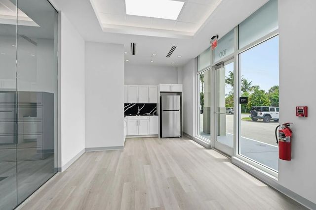 4 of 20 - 1300 S Dixie Highway ##112 - #114, Lantana, FL