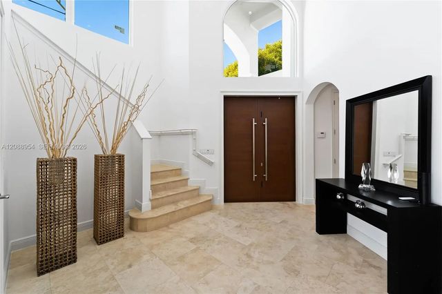4 of 28 - 1490 Cleveland Road, Miami Beach, FL