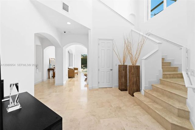 5 of 28 - 1490 Cleveland Road, Miami Beach, FL