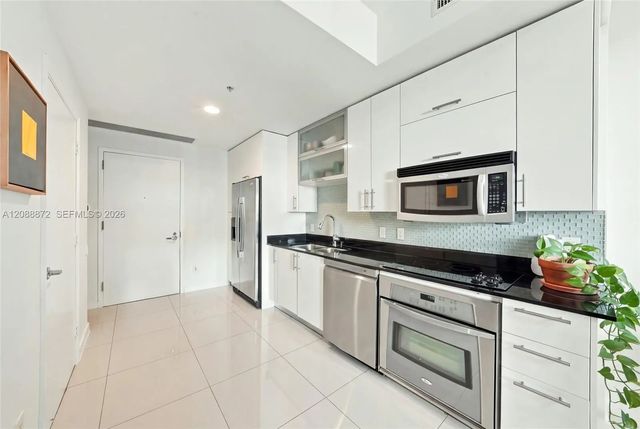 3 of 36 - 60 Sw 13th Street #3204, Miami, FL