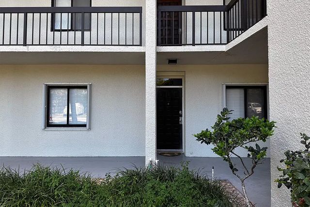 2 of 31 - 3000 Presidential Way #apt 106, West Palm Beach, FL