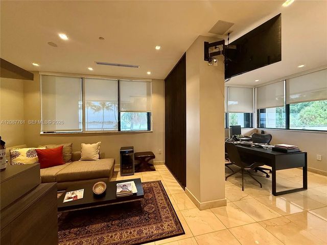4 of 12 - 2333 Brickell Avenue #d1, Miami, FL