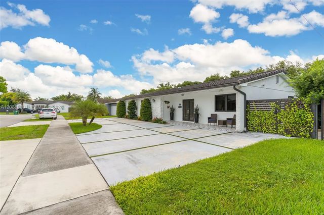 3 of 47 - 10010 Sw 85th Terrace, Miami, FL