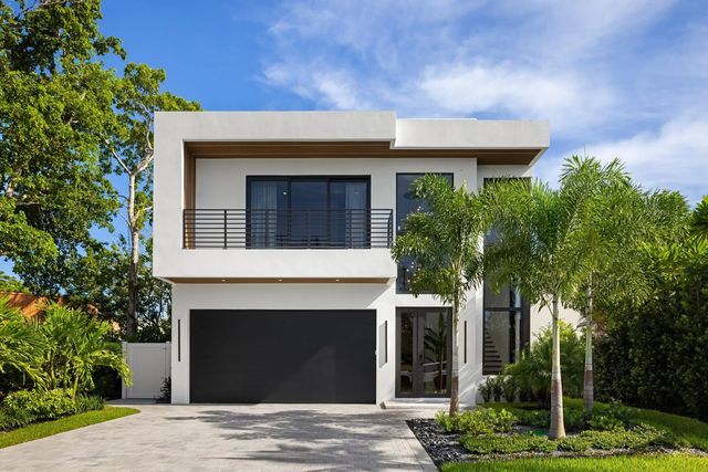 707 Lake Avenue N, Delray Beach