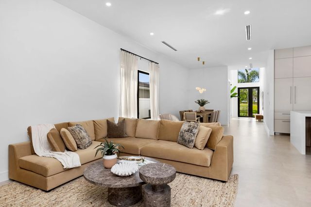 5 of 61 - 707 Lake Avenue N, Delray Beach, FL