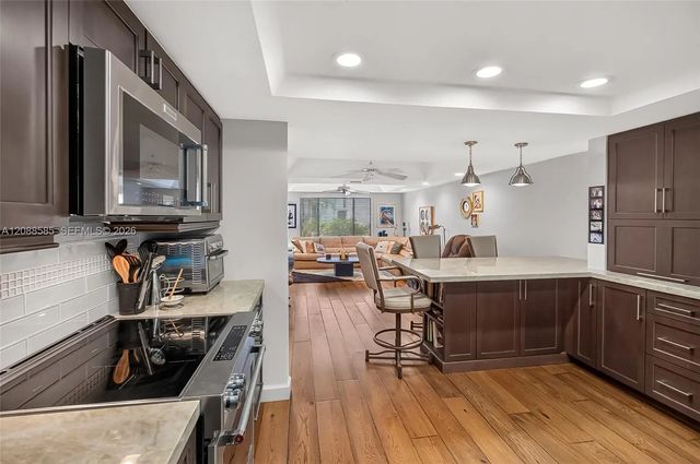 5 of 48 - 10656 Sw 76th Terrace, Miami, FL