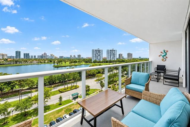 4 of 19 - 3675 N Country Club Drive #1006, Aventura, FL