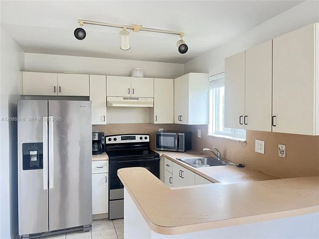 2 of 12 - 3390 Ne 9th Street #201, Homestead, FL
