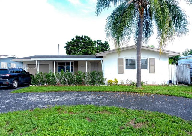8481 Nw 11th Street, Pembroke Pines