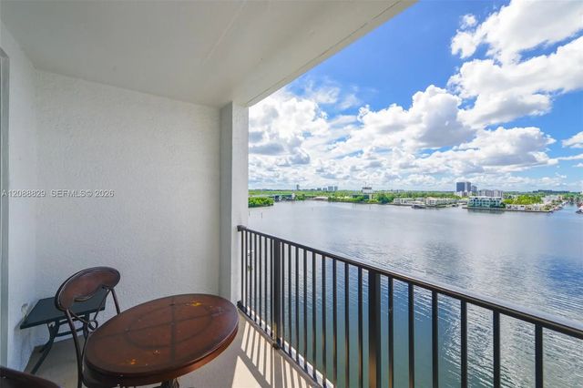17100 N Bay Road #1906, Sunny Isles Beach