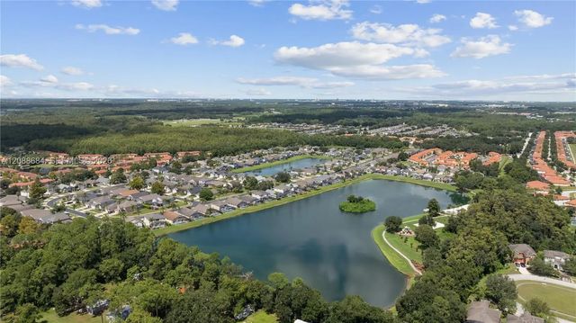 4 of 58 - 985 Lake Berkley Drive, Kissimmee, FL