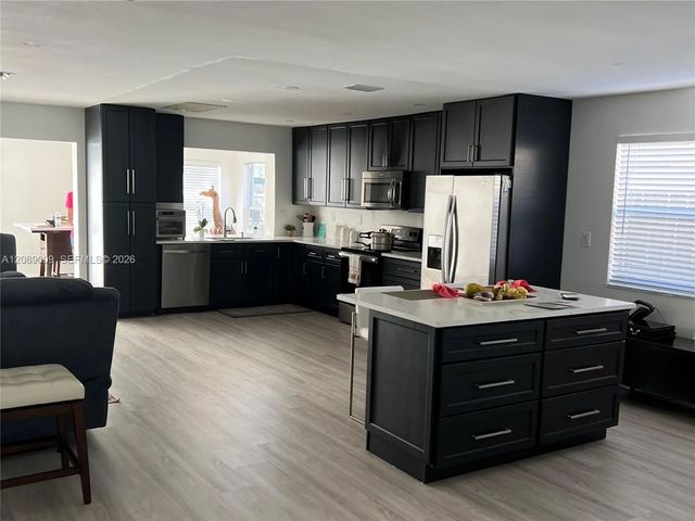 2 of 34 - 3771 Ne 16th Avenue, Pompano Beach, FL