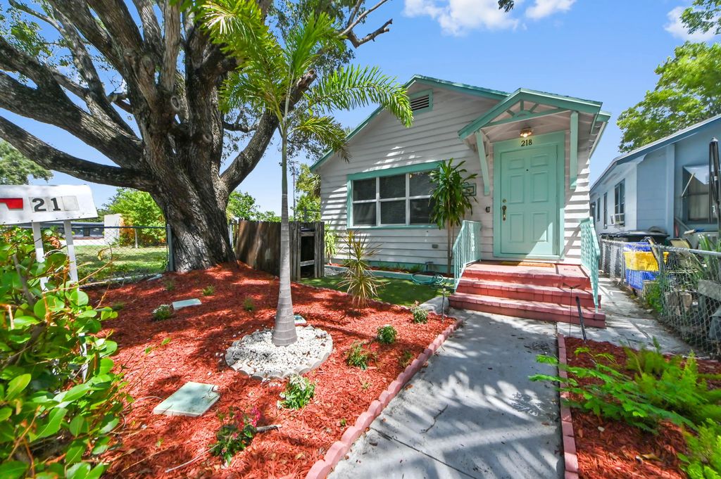 218 N H Street, Lake Worth Beach
