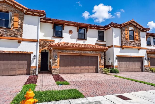 3 of 52 - 16605 Sw 42nd Way, Miami, FL
