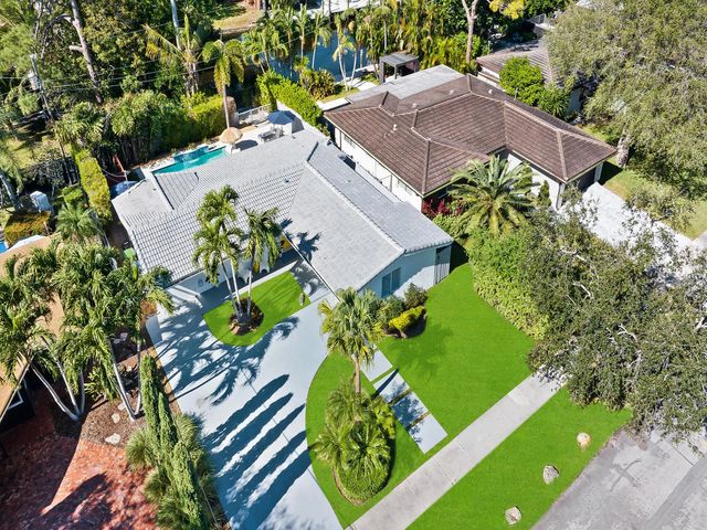 3 of 54 - 1913 N Victoria Park Road, Fort Lauderdale, FL