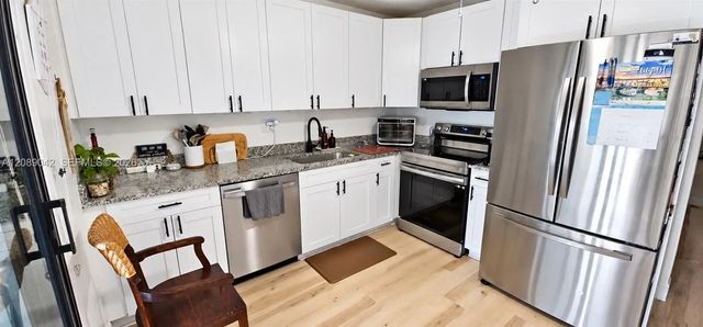 2 of 8 - 3557 Nw 111th Terrace, Sunrise, FL