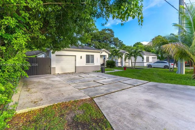 4 of 34 - 23031 Sw 124th Avenue, Miami, FL
