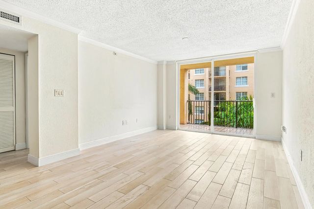 2 of 38 - 1801 N Flagler Drive, West Palm Beach, FL