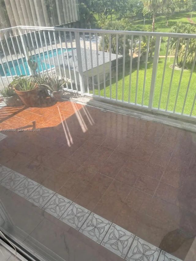 3 of 11 - 4200 Hillcrest Drive #401, Hollywood, FL