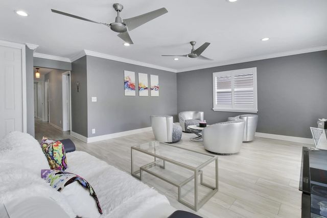 5 of 62 - 8552 Thousand Pines Circle, West Palm Beach, FL