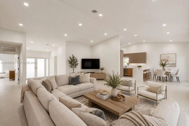 5 of 19 - 20407 Sw 226th Street, Miami, FL