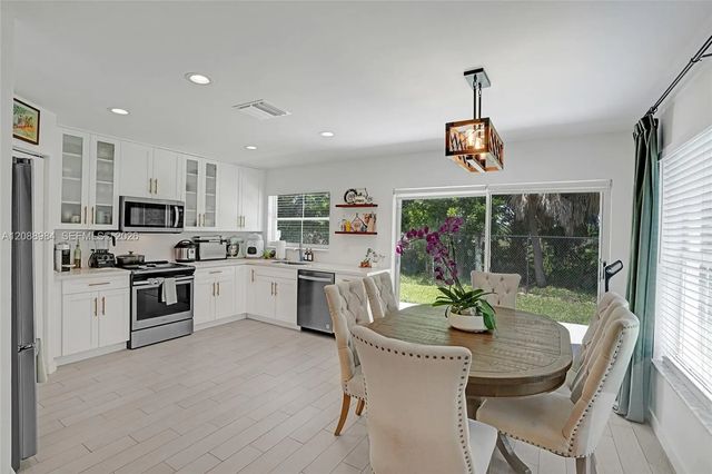 20831 Nw 22nd Court, Pembroke Pines