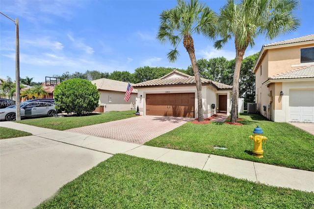 3 of 40 - 20831 Nw 22nd Court, Pembroke Pines, FL