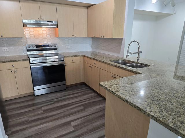 2 of 22 - 701 Villa Circle, Boynton Beach, FL