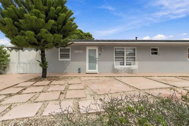 20505 Nw 45th Avenue, Miami Gardens