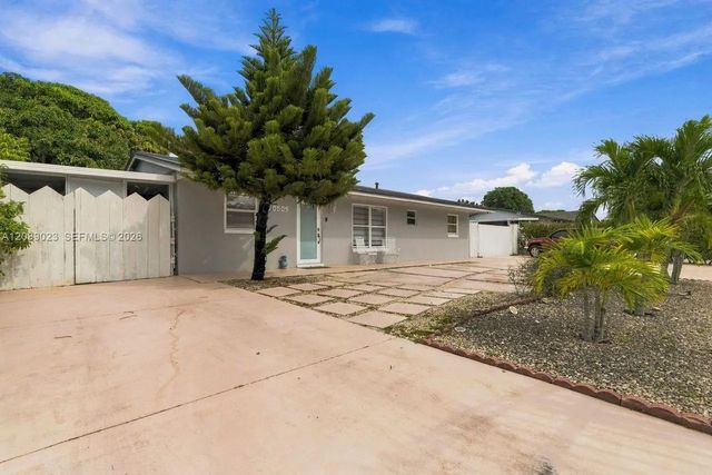 3 of 55 - 20505 Nw 45th Avenue, Miami Gardens, FL