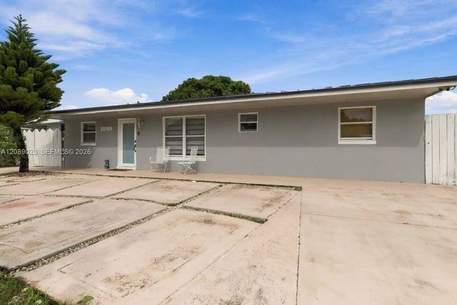 5 of 55 - 20505 Nw 45th Avenue, Miami Gardens, FL